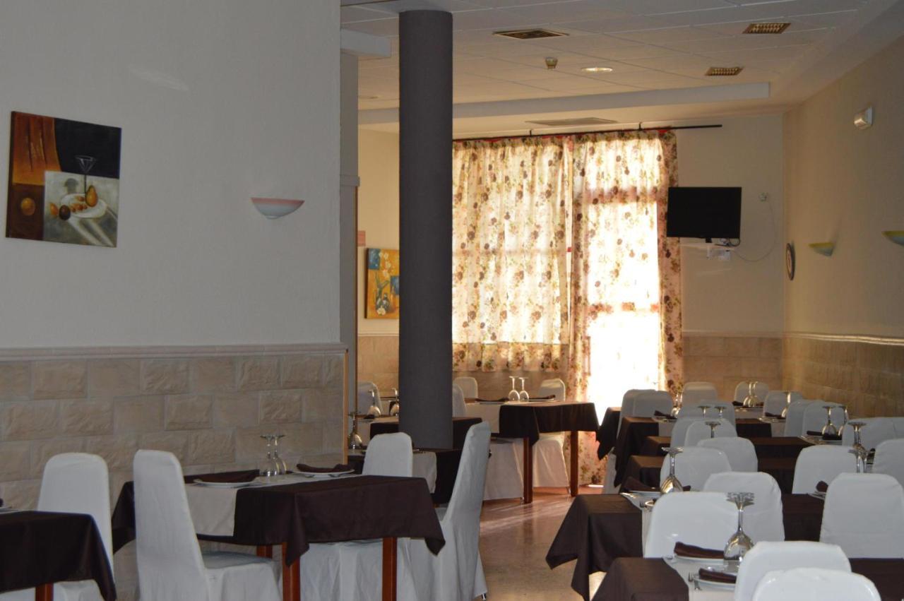 Hotel Pena Cruz Malpartida de Cáceres Eksteriør bilde